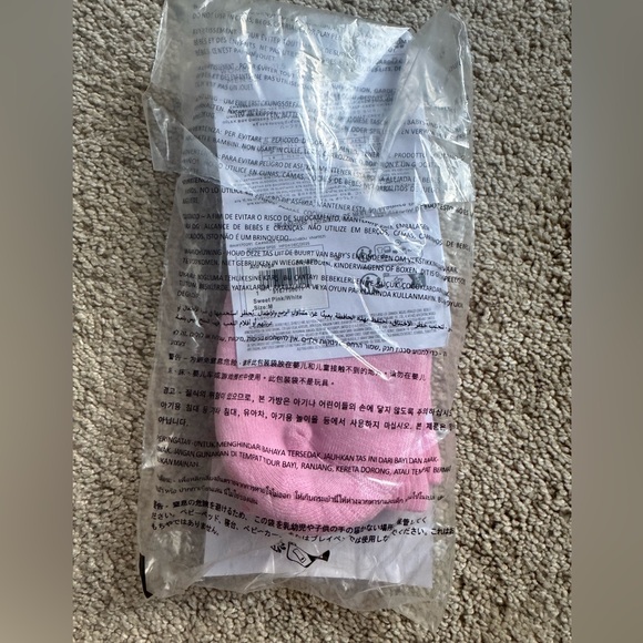 NWT Alo Half Crew Socks - Picture 3 of 3